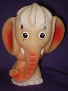 Резиновая игрушка Слон большой